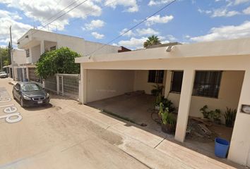 Casa en fraccionamiento en  Los Mochis, Sinaloa