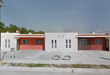 Casa en fraccionamiento en  Fuentes De Apolo, Escuinapa De Hidalgo, Sinaloa, México