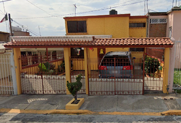 Casa en  Humo 13, Mz 003, Ampliación Vista Hermosa, Tlalnepantla De Baz, Estado De México, México