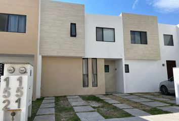 Casa en  Bosques De Santa Rita Residencial, Camino A Santa Rita, San Luis Potosí, México