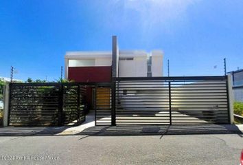 Casa en fraccionamiento en  Avenida Emeterio González P, Balcones Del Acueducto, Santiago De Querétaro, Querétaro, 76144, Mex