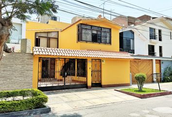 Casa en  El Prado 149, La Molina, Perú