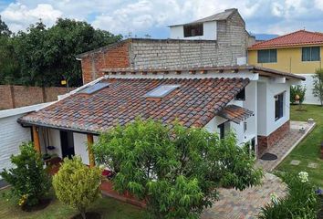 Casa en  Tumbaco, Quito