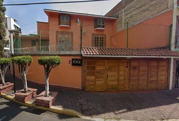 Casa en  Av. Río Tuxpan 2, Paseos De Churubusco, 09030 Ciudad De México, Cdmx, México