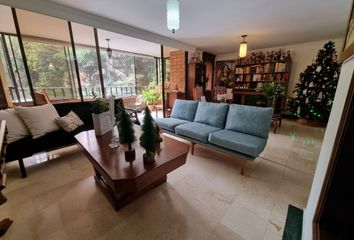 Apartamento en  Poblado, Medellín