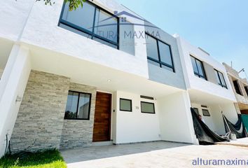 Casa en condominio en  Avenida Paseo Del Anochecer 1207, Zapopan, Jalisco, México