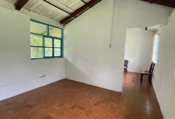 Casa en  Via Chone, Santo Domingo, Ecuador
