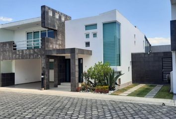 Casa en fraccionamiento en  La Providencia, Metepec, Estado De México, México