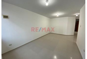 Departamento en  Calle Los Granados 59, Piura, Per