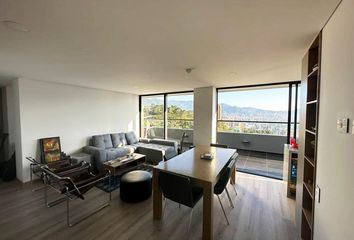 Apartamento en  Altos Del Poblado, Medellín