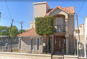 Casa en  31 De Diciembre, Lázaro Cárdenas, Mexicali, Baja California, México