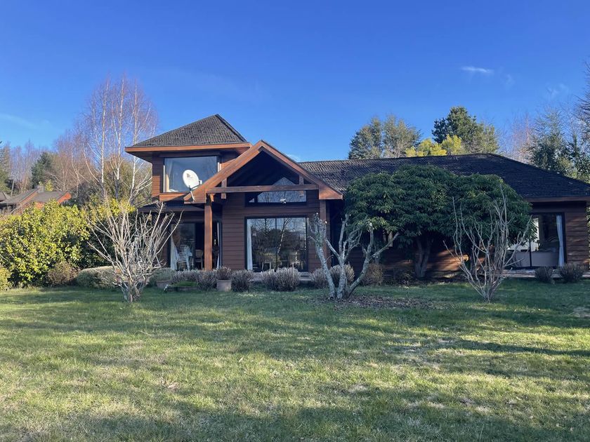 venta Casa en Pucón, Cautín icasas.cl