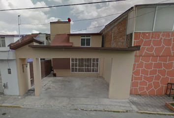 Casa en  C. Girasol 218, Mz 001, Guadalupe Y Club Jardín, 50010 Toluca De Lerdo, Méx., México