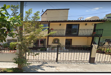 Casa en  Carlos Jongitud Barrios, Fovissste 100, Fluvial Vallarta, Puerto Vallarta, Jalisco, México