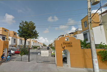 Casa en fraccionamiento en  Calle Arrecife Sm 501, Paraíso Villas, Cancún, Quintana Roo, México