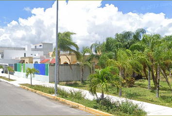 Casa en  Cerrada Madrid, Gran Santa Fe Ii, Cancún, Quintana Roo, México