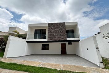 Casa en fraccionamiento en  Boulevard Juan Alonso De Torres, Fracc Res Lomas Punta Del Este, León, Guanajuato, 37296, Mex