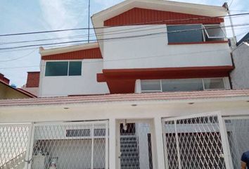 Casa en condominio en  Conchita, Colonial Satelite, Naucalpan De Juárez, Estado De México, México