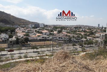 Terreno Comercial en  Cumbres Bajas De Los Ceibos, 1° Callejon 17, Los Ceibos, Guayaquil, Ecuador