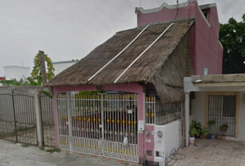 Casa en  Misión De La Soledad, Misión Del Carmen, Playa Del Carmen, Quintana Roo, México