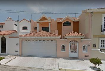 Casa en  De Los Conejos 102, Lomas De Mazatlán, Mazatlán, Sinaloa, México