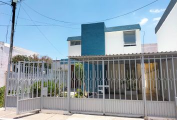 Casa en  Valle Alameda, Santiago De Querétaro, Municipio De Querétaro