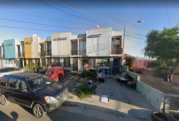 Casa en fraccionamiento en  Calle Valle De Eugenia, Los Valles, Tijuana, Baja California, México