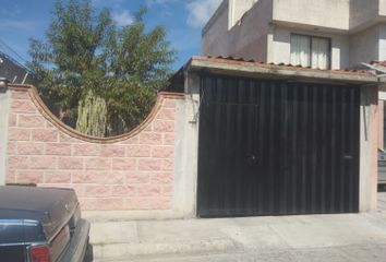 Casa en  Oscar Arias Sánchez 66, La Floresta, San Juan Del Río, Querétaro, México