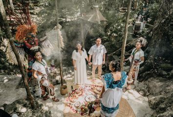 Villa en  La Cueva Del Tapir & Cenote Privado, Quintana Roo Puerto Morelos - Leona Vicario, Ruta De Los Cenotes, Leona Vicario, Quintana Roo, México