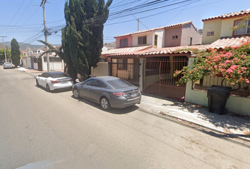 Casa en  C. Huerta, Vista Hermosa, 22896 Ensenada, B.c., México