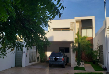 Casa en  Calle 19 426, San Remo Blanc 1ra. Etapa, Colonia Altabrisa, Mérida, Yucatán, México