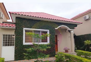 Casa en  Urbanización Portal Al Sol, Guayaquil, Ecuador