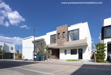 Casa en condominio en  La Toscana, Jalisco, México