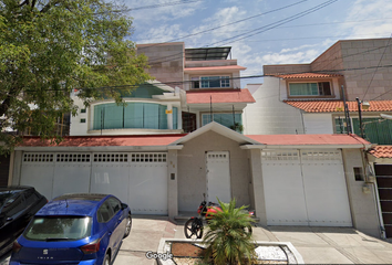 Casa en  Cto. Medicos, Ciudad Satélite, Naucalpan De Juárez, Estado De México, México