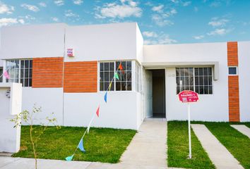 Casa en  Calle El Campanario 1343, Ciudad De Villa De Álvarez, Colima, México