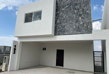 Casa en  Blvd. Cedros, Nueva Mirasierra 3ra Etapa, Saltillo, Coahuila De Zaragoza, México