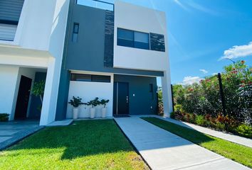 Casa en fraccionamiento en  Acceso Fraccionamiento Cumbres Residencial, Boca Del Río, Veracruz, México