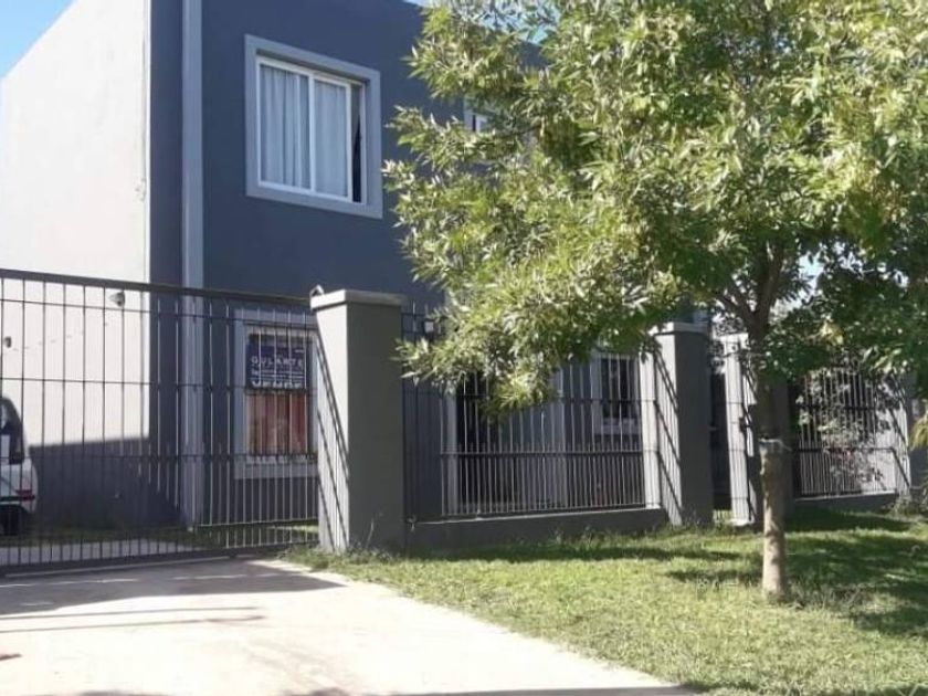 Casa en venta Lucía Rueda 2118, B1742jgr Paso Del Rey, Provincia De Buenos Aires, Argentina