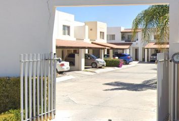 Casa en fraccionamiento en  Miguel Alemán 102, Sm Ii, Trojes Del Norte, 20983 El Llano, Aguascalientes, México