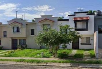 Casa en fraccionamiento en  Circuito Abraham, Jardines Del Edén, Jardines Del Edén, Jalisco, México