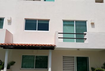Casa en fraccionamiento en  Villas Velato Condominio, Boulevard De Las Naciones, Puerto Marqués, Acapulco, Guerrero, México