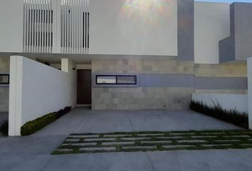 Casa en condominio en  Las Garzas Residencial, Avenida Alcazar, Residencial Alcazar, Aguascalientes, México