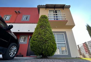 Casa en fraccionamiento en  San Mateo Otzacatipan, Estado De México, México
