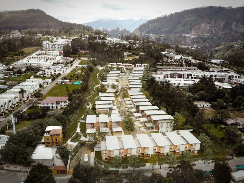 venta Desarrollo en Cumbayá, Quito icasas.ec